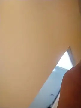 alexiashh online show from June 4, 5:01 am