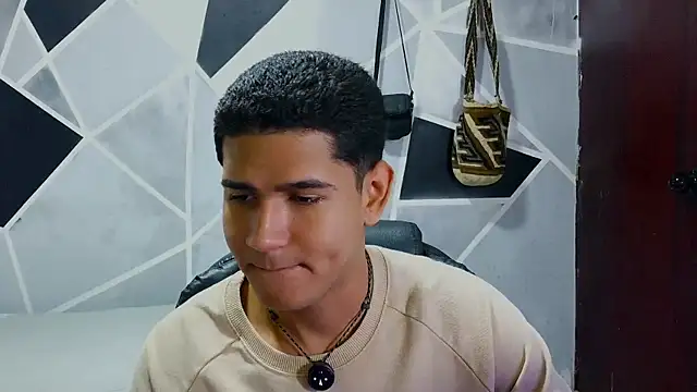 Snapshot of _juanacock_ chatting on June 21, 1:50 pm juanacock online show from June 21, 1:50 pm