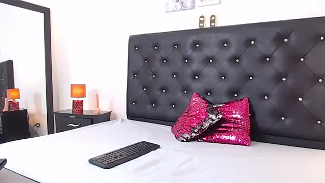 biancadollx online show from May 30, 1:28 pm
