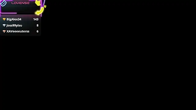 Snapshot of SophiaWild_ chatting on May 31, 11:05 am SophiaWild online show from May 31, 11:05 am