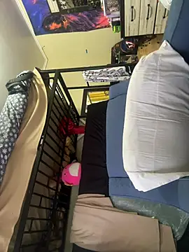 Nattiddlg online show from July 4, 7:18 pm