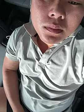 linhbuoito11 online show from May 23, 12:09 am