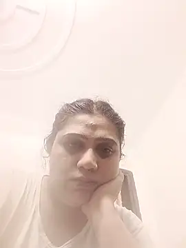 Snapshot of yourchahat27 chatting on May 29, 5:13 am yourchahat27 online show from May 29, 5:13 am