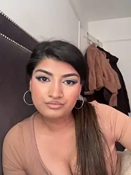 naughtywhisper784 online show from May 24, 5:57 pm