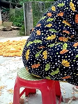 Snapshot of Bong_sexy chatting on July 7, 7:23 am Bong sexy online show from July 7, 7:23 am