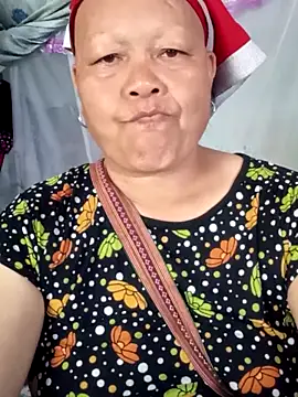 Snapshot of Bong_sexy chatting on June 1, 2:56 am Bong sexy online show from June 1, 2:56 am