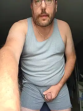 Snapshot of the_Milk_Man chatting on July 16, 11:18 am the Milk Man online show from July 16, 11:18 am