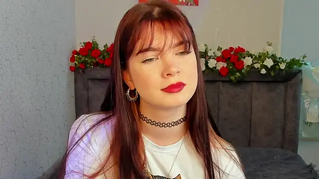 Snapshot of MelissaMay__ chatting on June 21, 10:15 pm MelissaMay online show from June 21, 10:15 pm