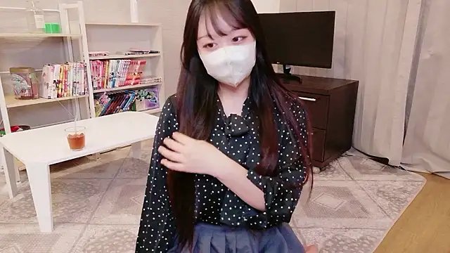 Snapshot of Mei--chan-- chatting on July 20, 10:33 am Mei--chan-- online show from July 20, 10:33 am