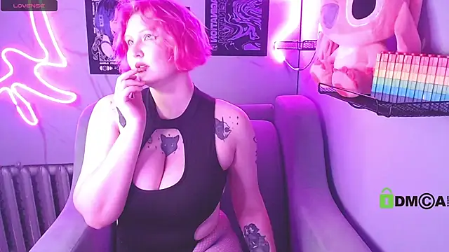 DolliRosees online show from June 17, 12:37 pm