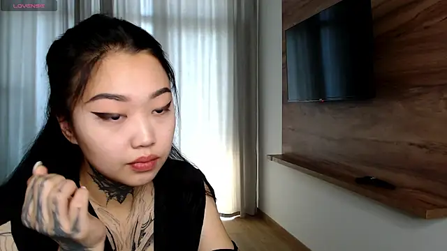 LillGothBaby online show from June 3, 5:19 am