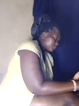 Snapshot of Cute-mish chatting on June 17, 7:57 pm Cute-mish online show from June 17, 7:57 pm
