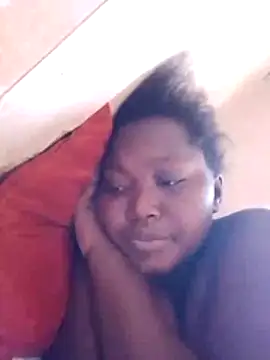 Snapshot of Cute-mish chatting on June 9, 6:47 am Cute-mish online show from June 9, 6:47 am