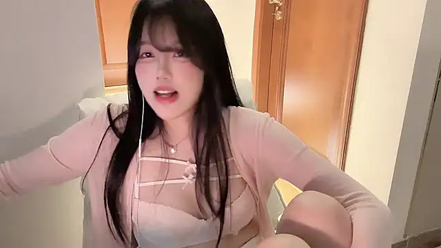 April UU online show from May 27, 2:02 pm