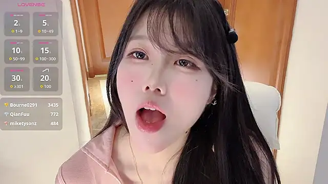 April UU online show from June 16, 2:44 am