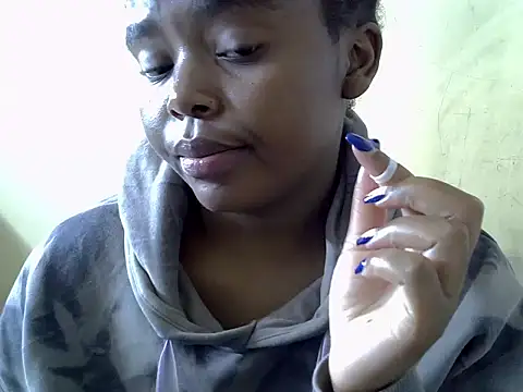Snapshot of prettydomina chatting on June 25, 2:22 pm prettydomina online show from June 25, 2:22 pm
