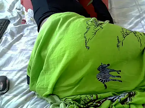 Snapshot of prettydomina chatting on May 24, 11:43 am prettydomina online show from May 24, 11:43 am