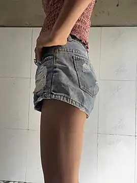 Miuuu22 online show from June 25, 5:12 am