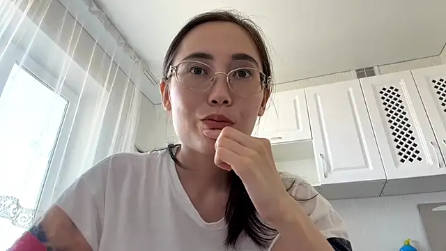 Snapshot of VickieTrudo chatting on July 14, 11:27 am VickieTrudo online show from July 14, 11:27 am