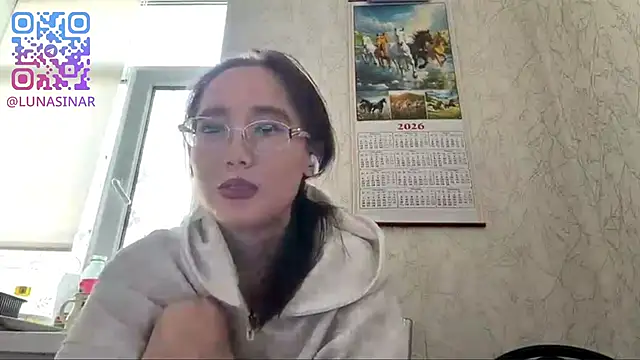 Snapshot of VickieTrudo chatting on June 11, 12:32 am VickieTrudo online show from June 11, 12:32 am