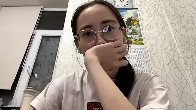 Snapshot of VickieTrudo chatting on June 4, 8:57 pm VickieTrudo online show from June 4, 8:57 pm
