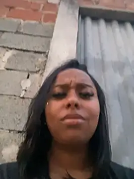 jhenannyy online show from July 9, 9:21 am