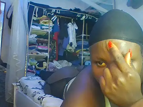 Chocolatesmiles online show from June 1, 9:14 pm