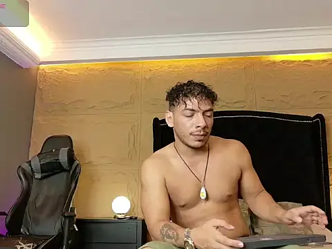 OliverWyse online show from May 22, 1:42 pm