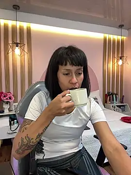 Valkiriia wiine online show from June 20, 3:33 am