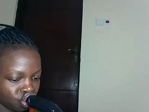 Snapshot of slim_sexy1 chatting on June 30, 1:33 pm slim sexy1 online show from June 30, 1:33 pm