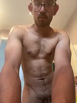 hornyplrfhh online show from June 19, 1:06 pm