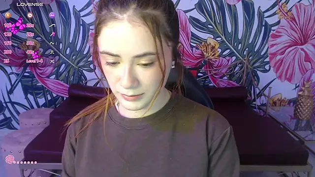 Jenni arango  online show from May 29, 1:06 pm
