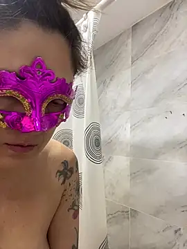 Snapshot of lulupiecitosamor chatting on July 9, 1:32 pm lulupiecitosamor online show from July 9, 1:32 pm