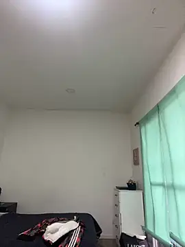 Snapshot of lulupiecitosamor chatting on June 13, 6:06 pm lulupiecitosamor online show from June 13, 6:06 pm