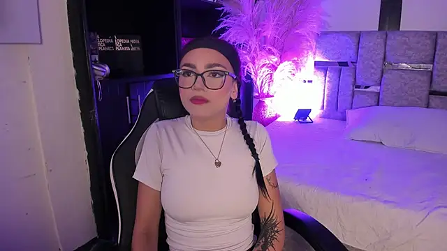 Nezukoo 1 online show from June 10, 10:44 pm