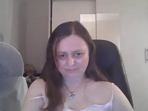 Snapshot of TaylorLovely chatting on June 27, 8:04 pm TaylorLovely online show from June 27, 8:04 pm