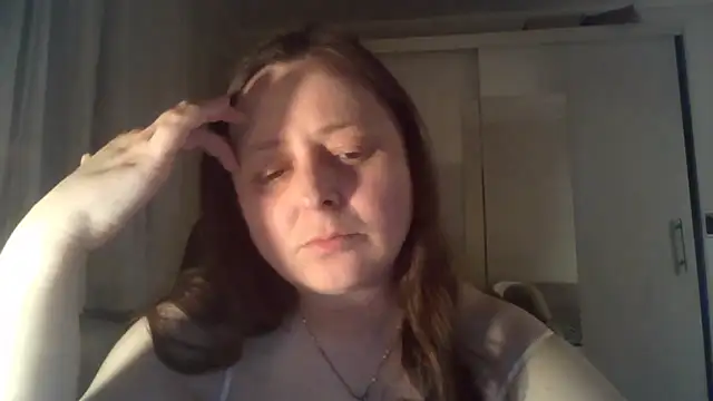 Snapshot of TaylorLovely chatting on June 9, 8:21 pm TaylorLovely online show from June 9, 8:21 pm