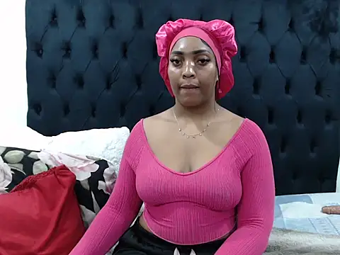 Dope Chick online show from June 10, 3:02 pm