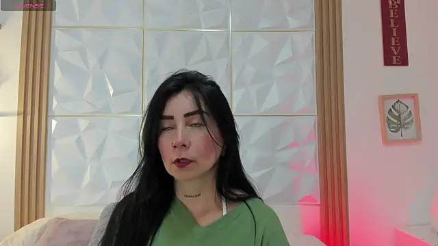 Snapshot of Anniee_333 chatting on June 26, 3:07 pm Anniee 333 online show from June 26, 3:07 pm