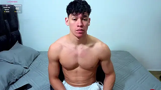 Luke Muscle online show from July 6, 11:07 pm