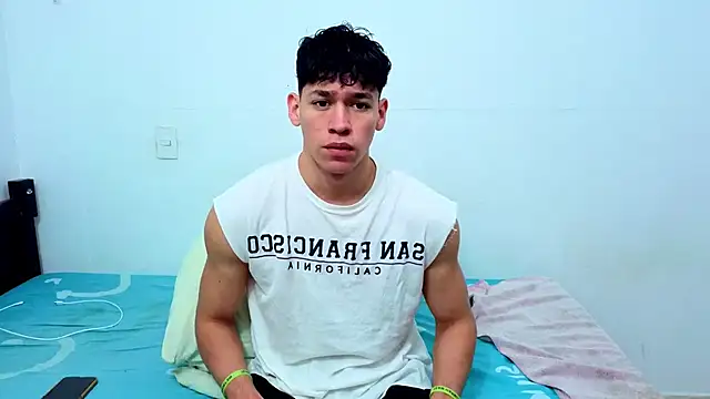 Luke Muscle online show from June 10, 3:13 pm