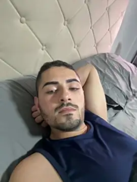 Gugostoso04 online show from May 23, 12:31 am