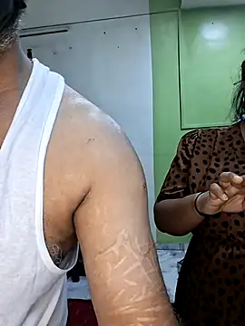 Snapshot of Hornyreshma chatting on June 6, 5:29 pm Hornyreshma online show from June 6, 5:29 pm
