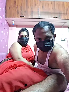 Snapshot of Hornyreshma chatting on June 3, 10:49 am Hornyreshma online show from June 3, 10:49 am