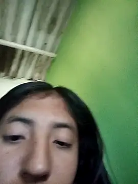 Snapshot of anyibaby chatting on June 1, 9:36 pm anyibaby online show from June 1, 9:36 pm