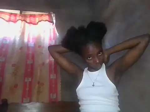 Snapshot of Ciarrahgoddess chatting on July 13, 11:31 am Ciarrahgoddess online show from July 13, 11:31 am
