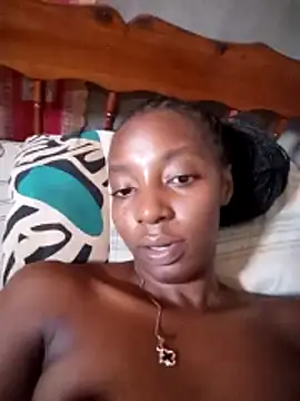 Snapshot of Ciarrahgoddess chatting on June 9, 9:21 am Ciarrahgoddess online show from June 9, 9:21 am