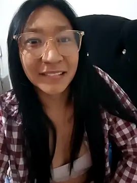 skaarletth online show from June 13, 1:47 am