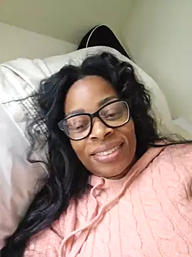 CaliBabiethe1 online show from May 28, 8:26 pm