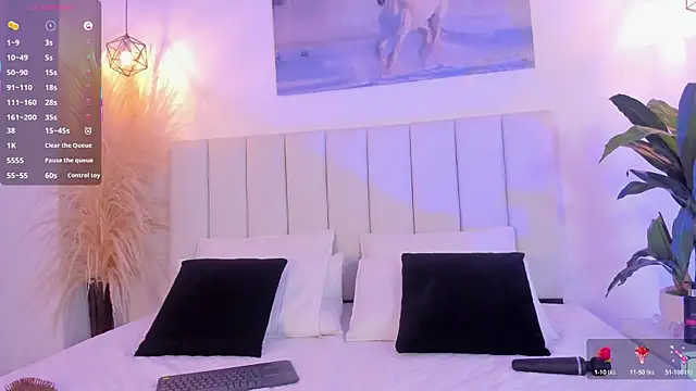  Emily Queen online show from June 2, 6:02 am